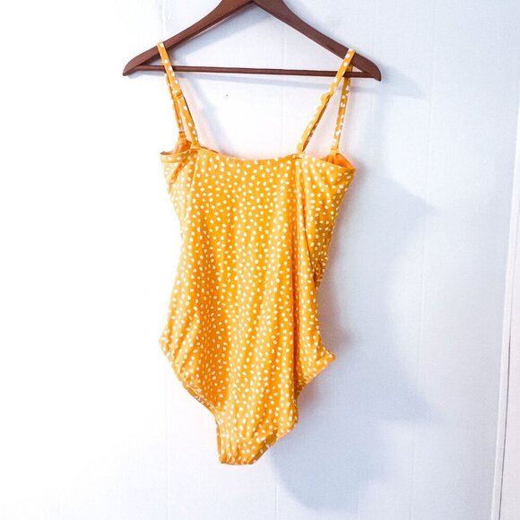 Nip Tuck Womens Yellow Nylon Blend Polka Dot Slimming One Piece Swimsuit Size 10 - Picture 3 of 11
